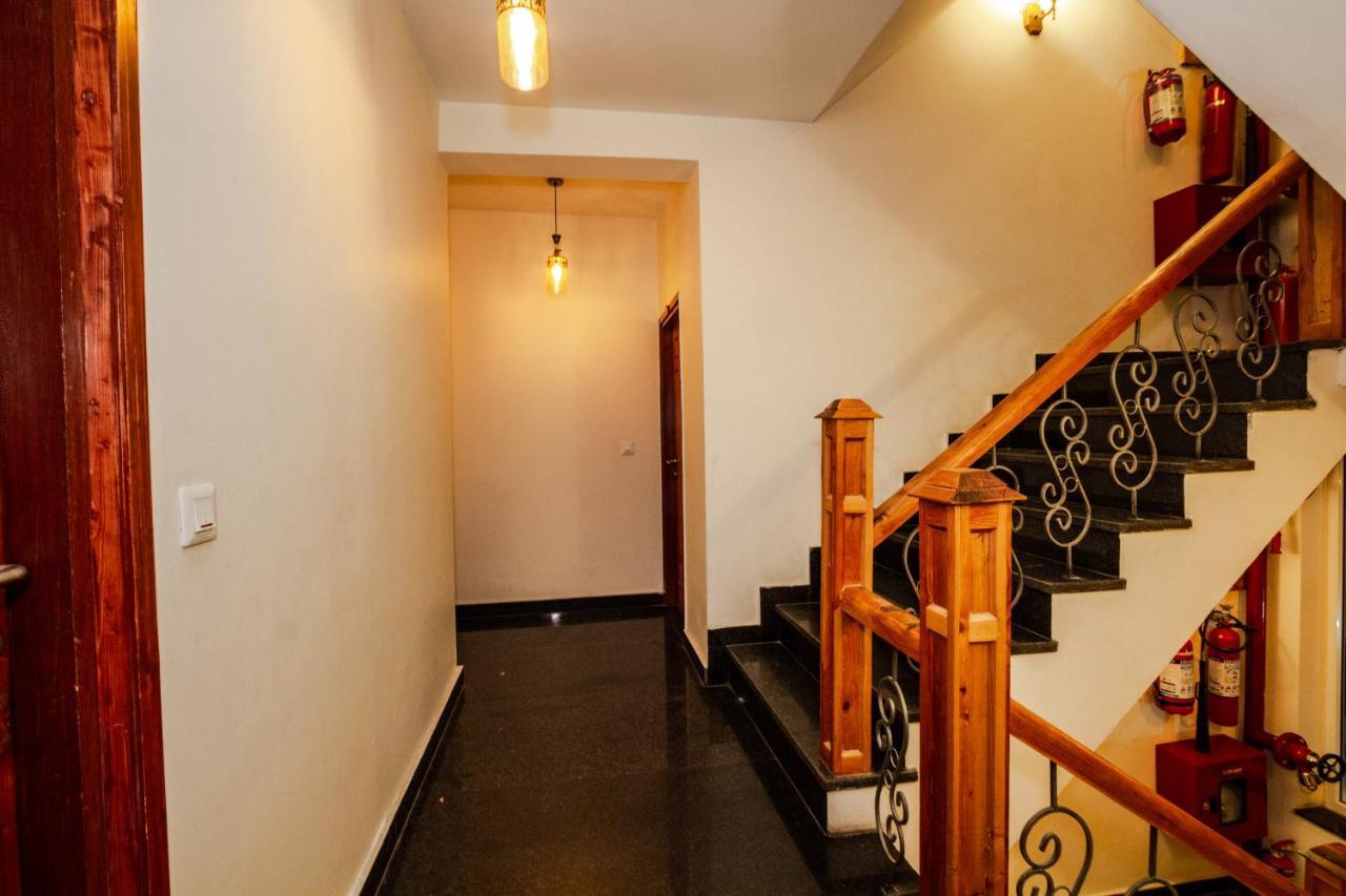 Tripli Hotels Stone House Cottage Manāli Eksteriør bilde