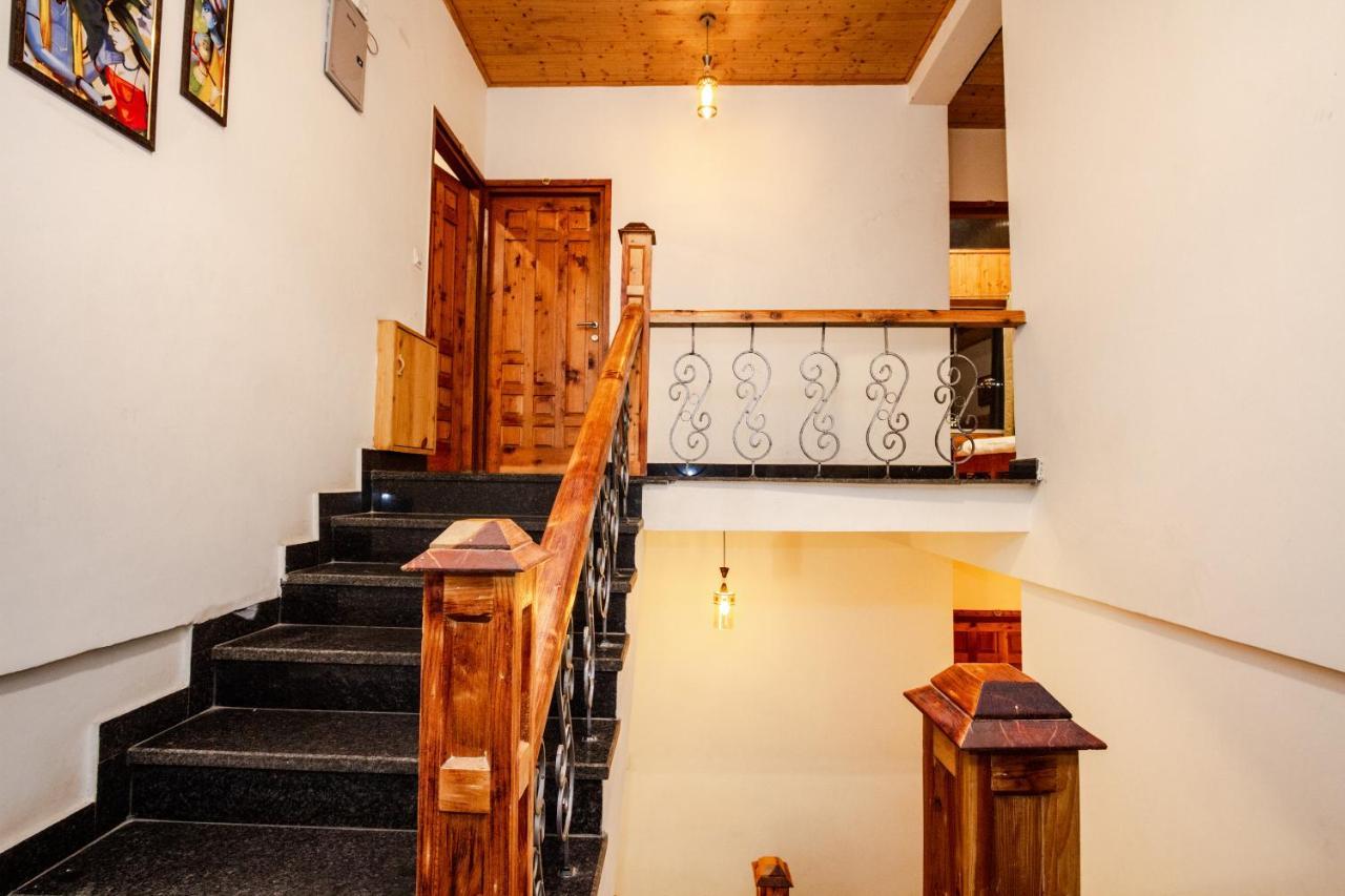 Tripli Hotels Stone House Cottage Manāli Eksteriør bilde