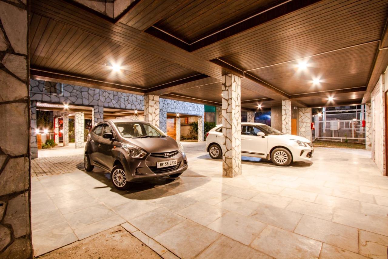 Tripli Hotels Stone House Cottage Manāli Eksteriør bilde