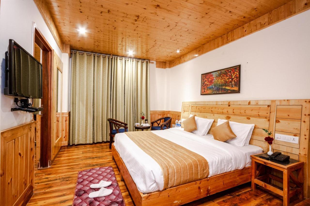 Tripli Hotels Stone House Cottage Manāli Eksteriør bilde