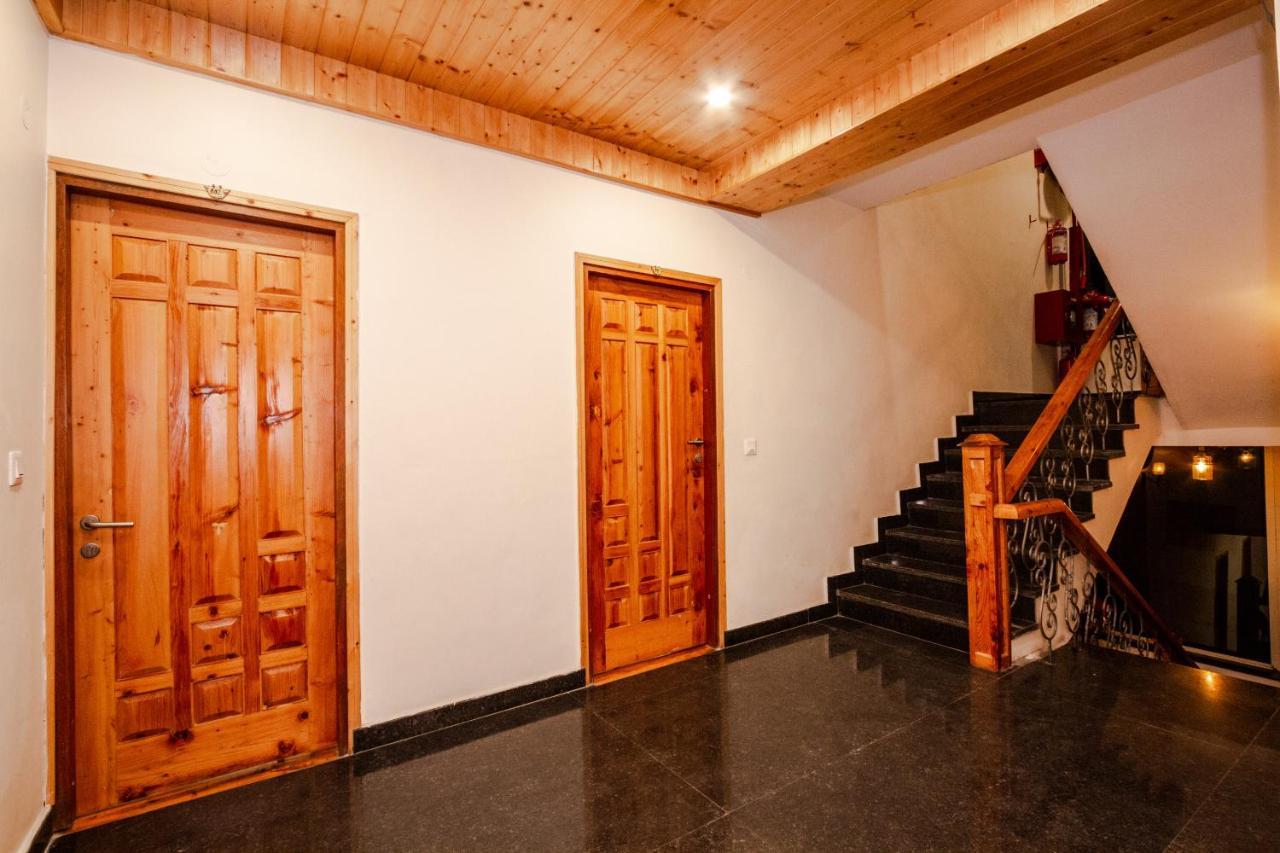 Tripli Hotels Stone House Cottage Manāli Eksteriør bilde