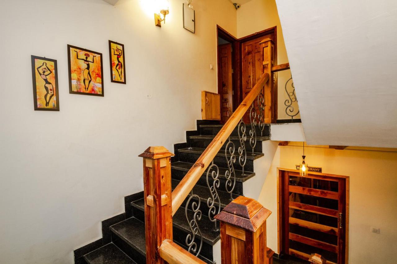 Tripli Hotels Stone House Cottage Manāli Eksteriør bilde