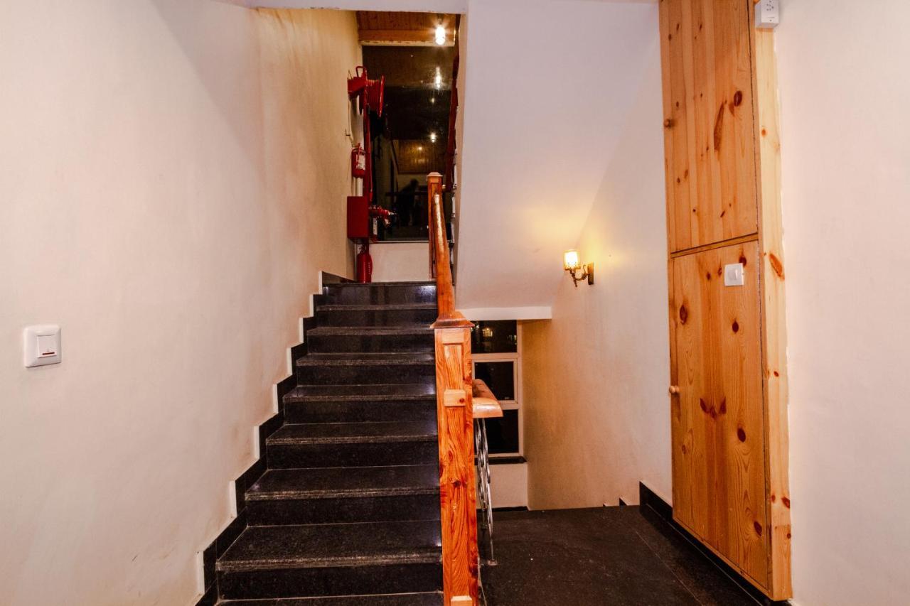 Tripli Hotels Stone House Cottage Manāli Eksteriør bilde