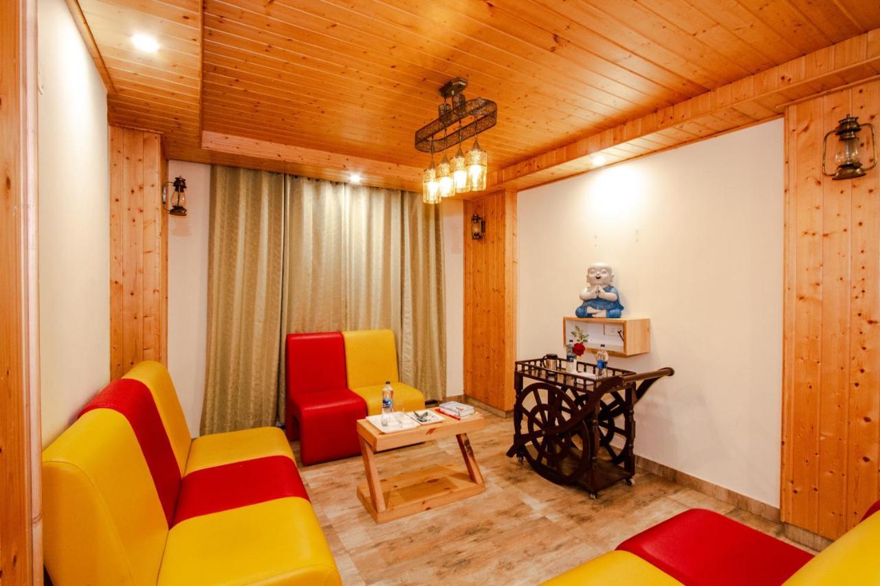Tripli Hotels Stone House Cottage Manāli Eksteriør bilde